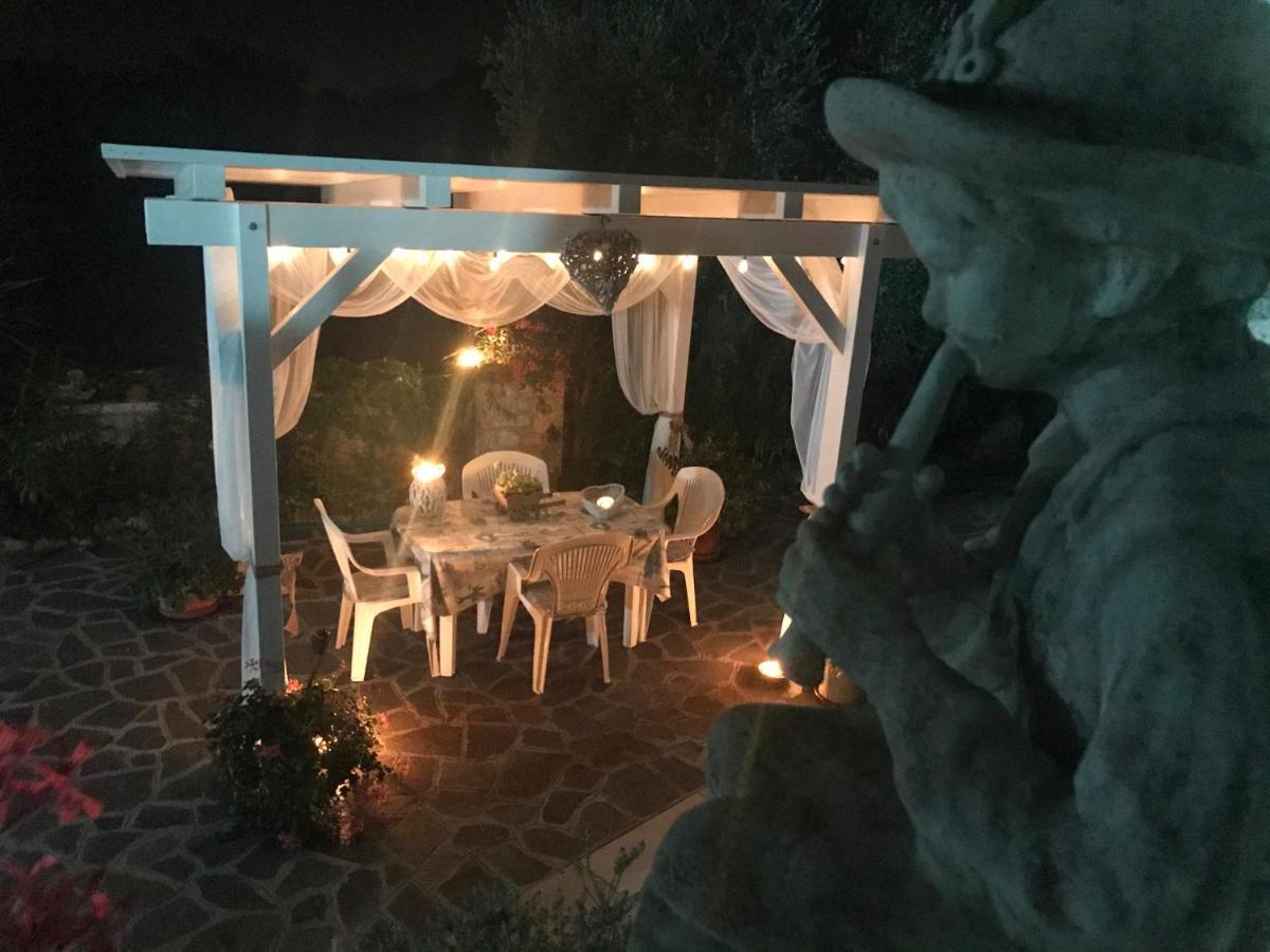 Il Trullo Di Nonno Angelo San Marco Hotel Locorotondo Exterior photo