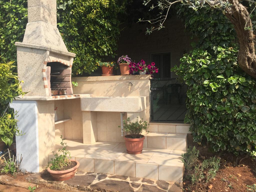 Il Trullo Di Nonno Angelo San Marco Hotel Locorotondo Exterior photo